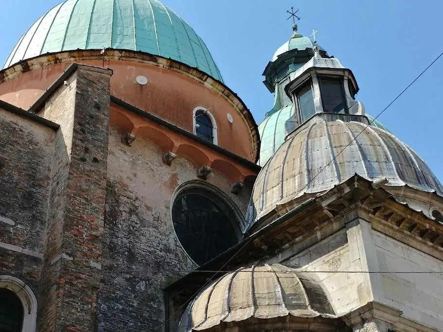 Appartamento Ampi Spazi, A Piedi In Centro. Treviso